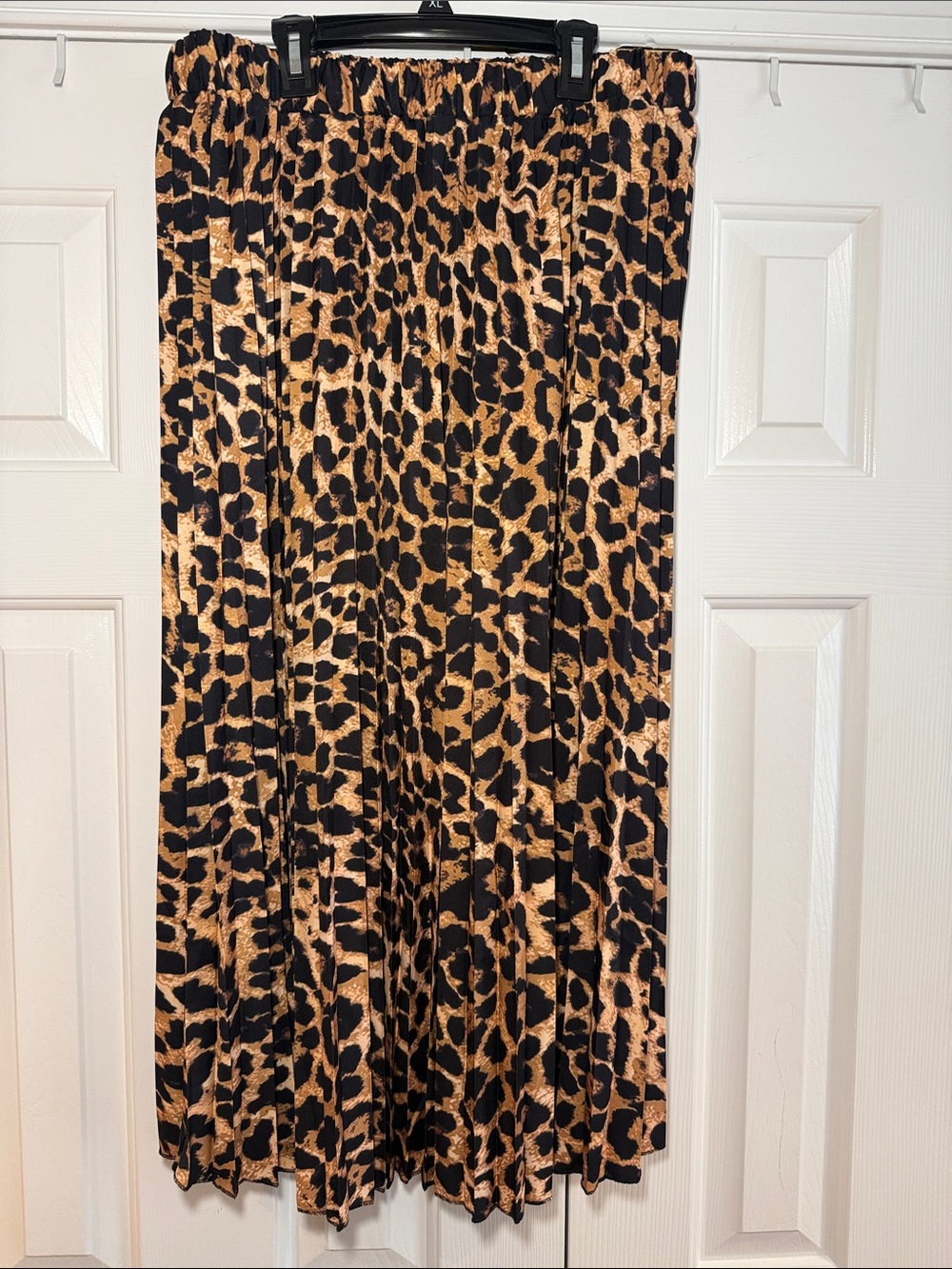 Pleated Leopard Print Midi Skirt - Black & Brown